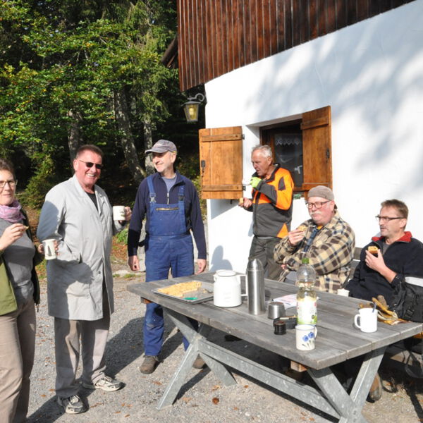 Brotzeit_beim_Stoebern