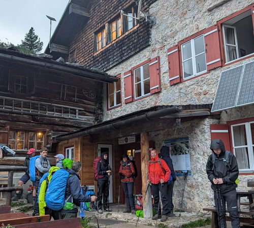 Aufbruch am Kärlingerhaus