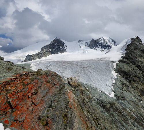 Bishorn, Weisshorn und Tete du Milon (v.ln.r.)