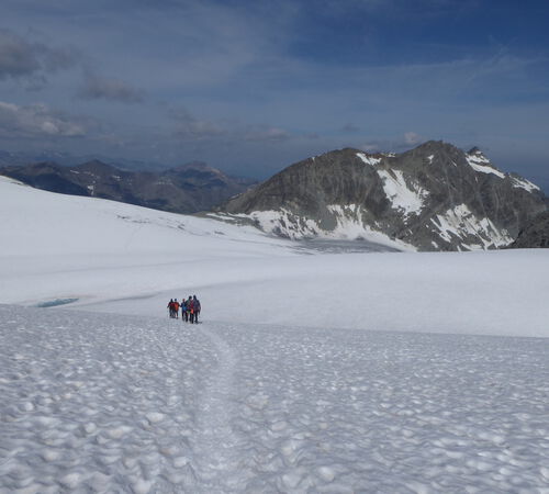 Abstieg im weichen Nassschnee